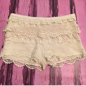 UO Pins & Needles Chemical Lace Pull on Shorts